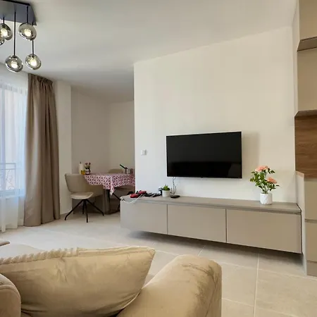 Апартамент Emperium 1 - Polarstar Real Estate Свети Влас